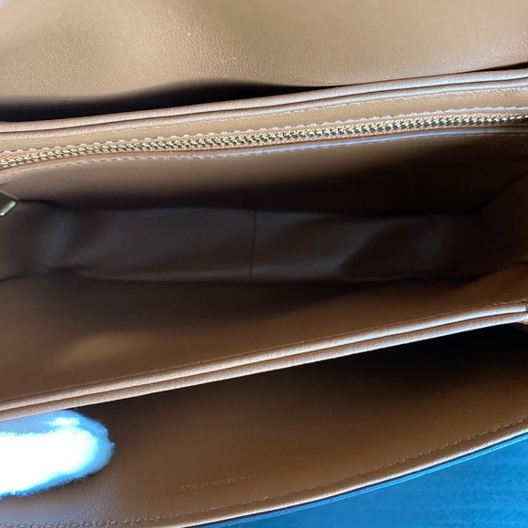 NIB Celine Teen Triomphe CrossbodyBag in Natural Tan Calfskin Leather - Picture 8 of 9